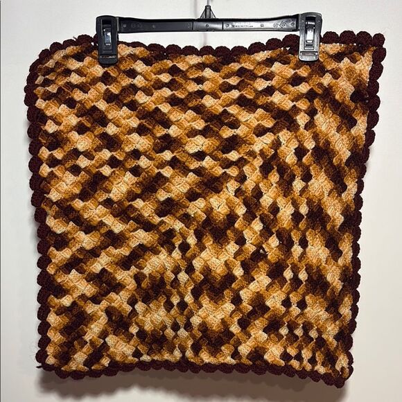 Handmade 19x19 Crochet square - Picture 1 of 3